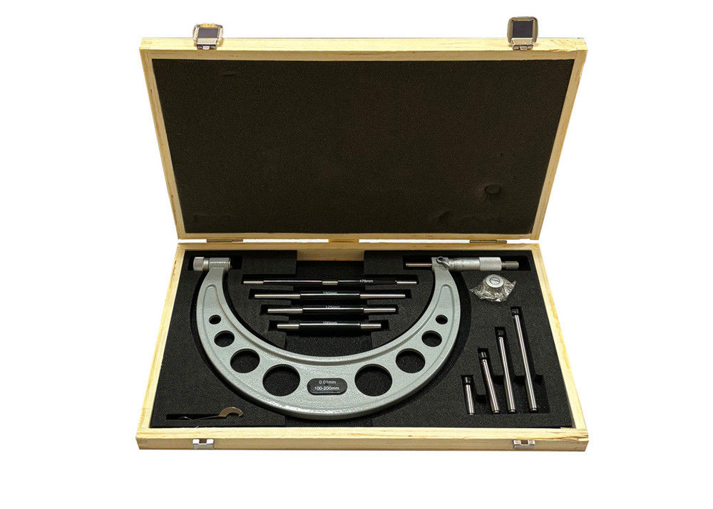 Wide Range 100-200mm Outside Micrometer With Interchangeable Anvils